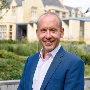 6751bb7a9d34aa000985a999